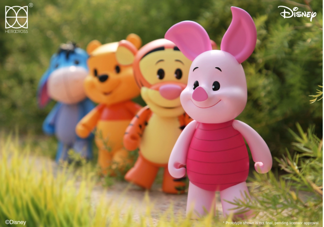 Hoopy Piglet by Herocross - PLAYMAXX